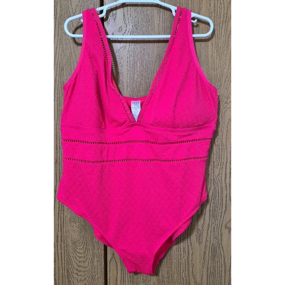 Time And Tru Women's Coral Pink High Leg One Piece Swimsuit 3X NWT